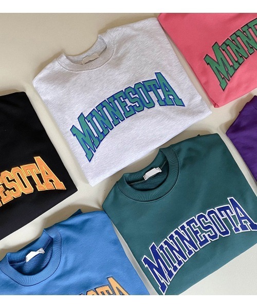 SONA（ソナ）の「SONYUNARA MINNESOTA配色刺繍ポイントトレーナー（スウェット・レディース・ブラック/ライトグレー/グリーン/ブルー/パープル/ピンク・FREE）」の14枚目の写真