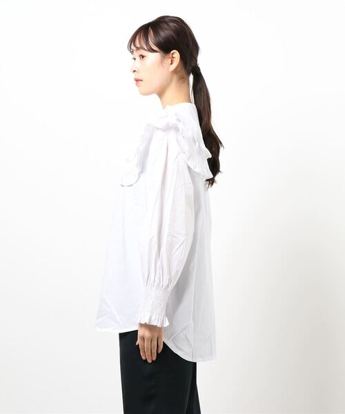 BLUEEAST（ブルーイースト）の「ダブルフリルデザインブラウス（シャツ/ブラウス・レディース・ホワイト/ブラック/サックスブルー/ピンク・MEDIUM）」の5枚目の写真