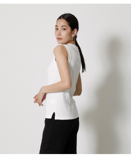 AZUL by moussy（アズールバイマウジー）の「COTTON USA TANKTOP/コットンUSAタンクトップ（タンクトップ・レディース・イエロー/オフホワイト/ブラック/ダークブルー/ダークブラウン・MEDIUM/SMALL）」の9枚目の写真