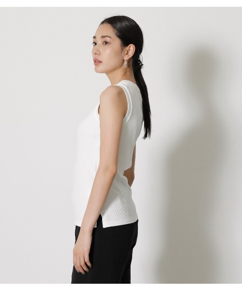 AZUL by moussy（アズールバイマウジー）の「COTTON USA TANKTOP/コットンUSAタンクトップ（タンクトップ・レディース・イエロー/オフホワイト/ブラック/ダークブルー/ダークブラウン・MEDIUM/SMALL）」の13枚目の写真