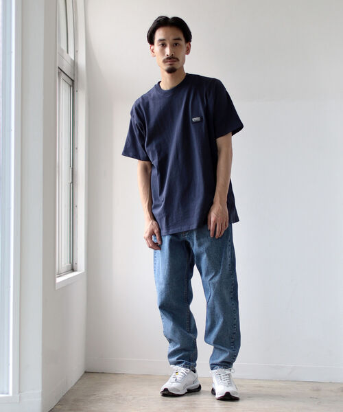 UNIVERSAL OVERALL(ユニバーサルオーバーオール)の「UNIVERSAL OVERALL × BEAMS / 別注 Heavy Weight Crew Neck Tee(Tシャツ/カットソー・メンズ・ホワイト/ブラック/ネイビー・MEDIUM/X-LARGE/SMALL/LARGE)」の5枚目の写真