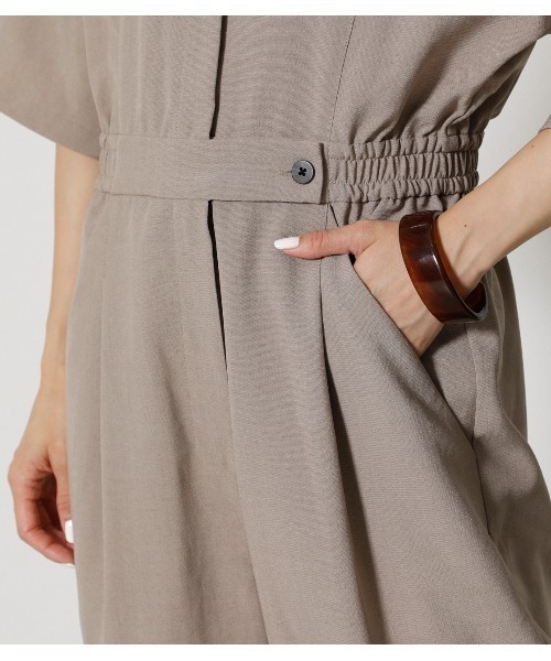 AZUL by moussy（アズールバイマウジー）の「HALF SLEEVE JUMP SUITS/ハーフスリーブジャンプスーツ（つなぎ/オールインワン・レディース・ブラック/ベージュ・MEDIUM/SMALL）」の11枚目の写真