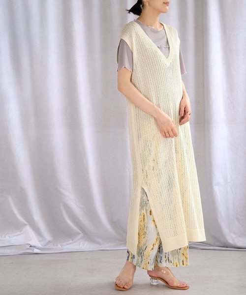 ＡＮＤＪ（アンドジェイ）の「リネンタッチ透かし編みノースリーブニットベストワンピース（ワンピース・レディース・オフホワイト/ライム/ブルー/モカ・M）」の12枚目の写真