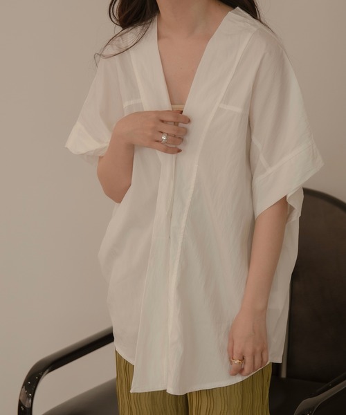 lawgy(ラウジー)の「V stitch blouse(シャツ/ブラウス・レディース・ホワイト/ブラウン・FREE)」の3枚目の写真