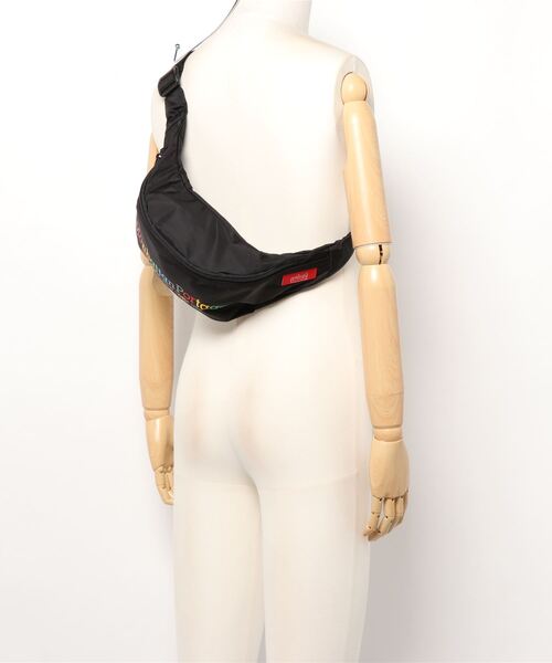 Manhattan Portage(マンハッタンポーテージ)の「Brooklyn Bridge Waist Bag CORDURAR Lite(ボディバッグ/ウエストポーチ・メンズ・マルチ/ブラック・X-SMALL)」の7枚目の写真