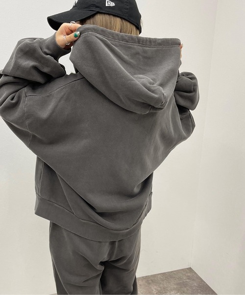 apres jour mignon(アプレジュールミニョン)の「ヴィンテージカラーパーカー【SETUP可能】【ZOZOTOWN限定アイテム】(パーカー・レディース・ブラック/ブルー/オートミール・X-LARGE/フリー)」の21枚目の写真