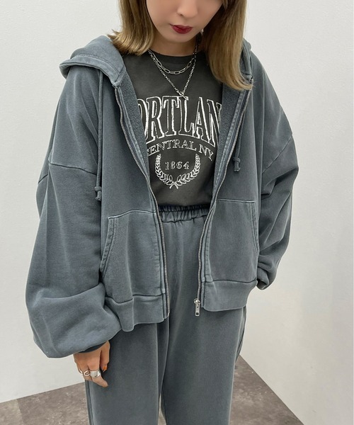 apres jour mignon(アプレジュールミニョン)の「ヴィンテージカラーパーカー【SETUP可能】【ZOZOTOWN限定アイテム】(パーカー・レディース・ブラック/ブルー/オートミール・X-LARGE/フリー)」の12枚目の写真