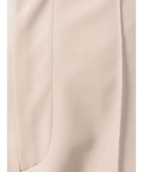 EVRIS(エヴリス)の「フェイクレザーフレアパンツ(その他パンツ・レディース・ベージュ/ブラック/アイボリー・MEDIUM/SMALL)」の22枚目の写真