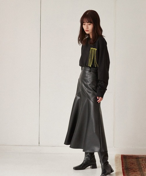 Keeepy(キーピー)の「【Keeepy】embroidered logo long T-shirt(Tシャツ/カットソー・レディース・ブラウン/ブラック・FREE)」の4枚目の写真