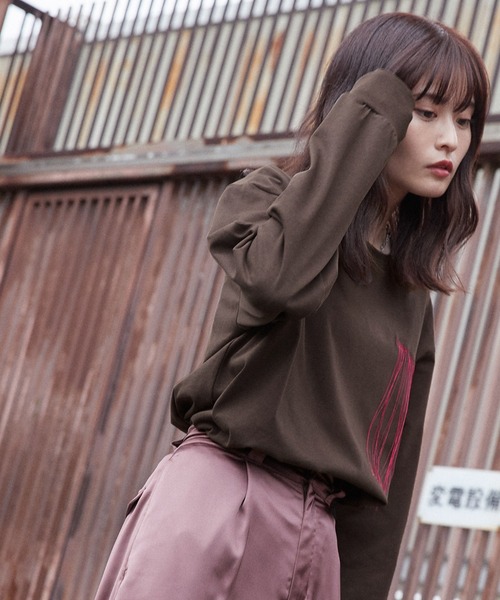 Keeepy(キーピー)の「【Keeepy】embroidered logo long T-shirt(Tシャツ/カットソー・レディース・ブラウン/ブラック・FREE)」の3枚目の写真