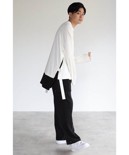 CREARE -LINO-（クレアーレリノ）の「オーバーサイズ サイドベルトレイヤード ロンTシャツ（Tシャツ/カットソー・メンズ・ホワイト/ブラック・M/L）」の12枚目の写真