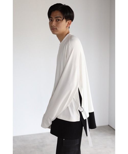 CREARE -LINO-（クレアーレリノ）の「オーバーサイズ サイドベルトレイヤード ロンTシャツ（Tシャツ/カットソー・メンズ・ホワイト/ブラック・M/L）」の4枚目の写真
