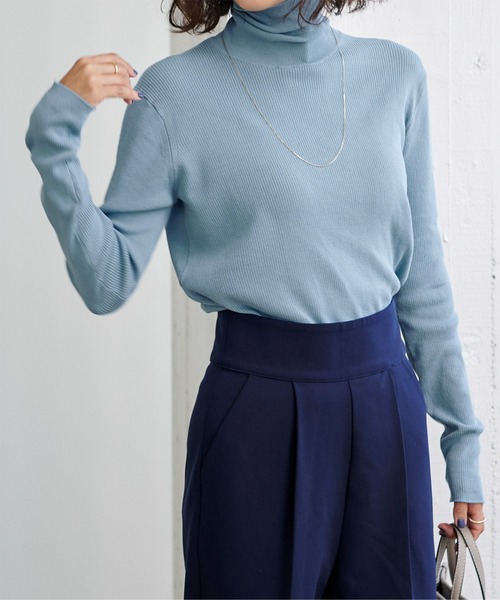 UR'S（ユアーズ）の「タートルネックリブニット（ニット/セーター・レディース・オフホワイト/ベージュ/ブルー/ネイビー/ブラック・S/M/L）」の5枚目の写真