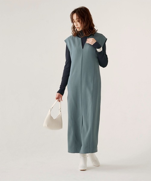 UR'S（ユアーズ）の「タートルネックリブニット（ニット/セーター・レディース・オフホワイト/ベージュ/ブルー/ネイビー/ブラック・S/M/L）」の11枚目の写真