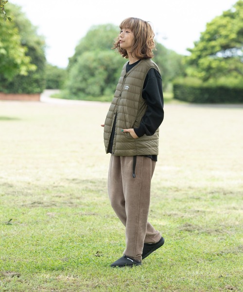 OUTDOOR PRODUCTS APPAREL(アウトドアプロダクツアパレル)の「軽量ダウン インナーベスト 撥水透湿防風ポケッタブル(パッカブル)700フィルパワー ユニセックス(ダウンベスト・メンズ・チャコールグレー/ブラック/オリーブ・LARGE/XXX-LARGE/X-LARGE/MEDIUM/XX-LARGE)」の21枚目の写真