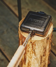 Petromax（ペトロマックス）の「PETROMAX SANDWICH (ペトロマックス サンドイッチアイアン　ショート)(ブラック)(13784)（アウトドアグッズ）」