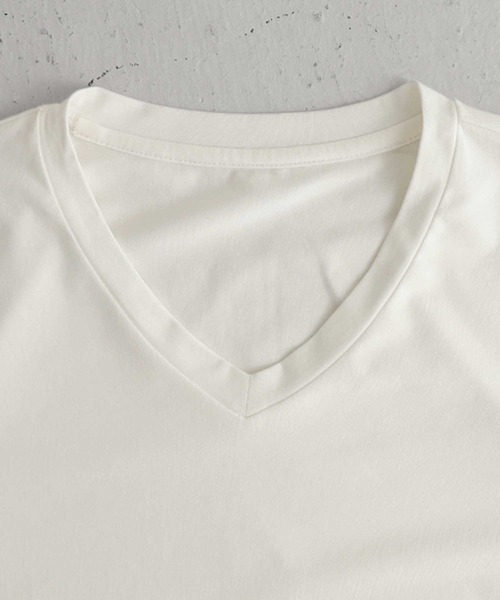 antiqua(アンティカ)の「VネックヒートロンT(Tシャツ/カットソー・メンズ・ホワイト系その他/ブラック系その他・M/L/L/XL)」の5枚目の写真