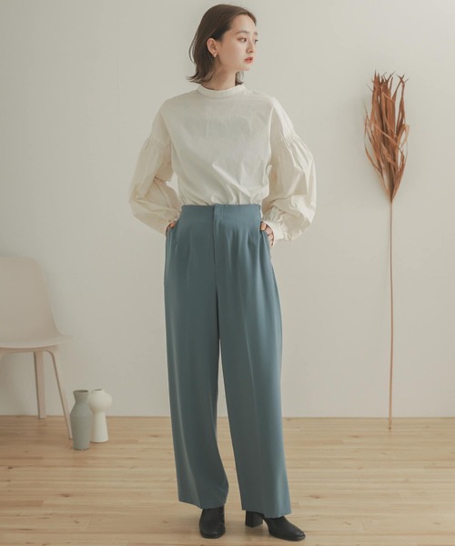 SENSE OF PLACE by URBAN RESEARCH(センスオブプレイスバイアーバンリサーチ)の「ボリュームパフスリーブブラウス(シャツ/ブラウス・レディース・ライトカーキ/アイボリー/ブラック・ONE)」の12枚目の写真