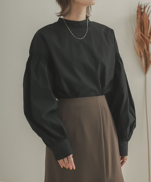 SENSE OF PLACE by URBAN RESEARCH(センスオブプレイスバイアーバンリサーチ)の「ボリュームパフスリーブブラウス(シャツ/ブラウス・レディース・ライトカーキ/アイボリー/ブラック・ONE)」の16枚目の写真