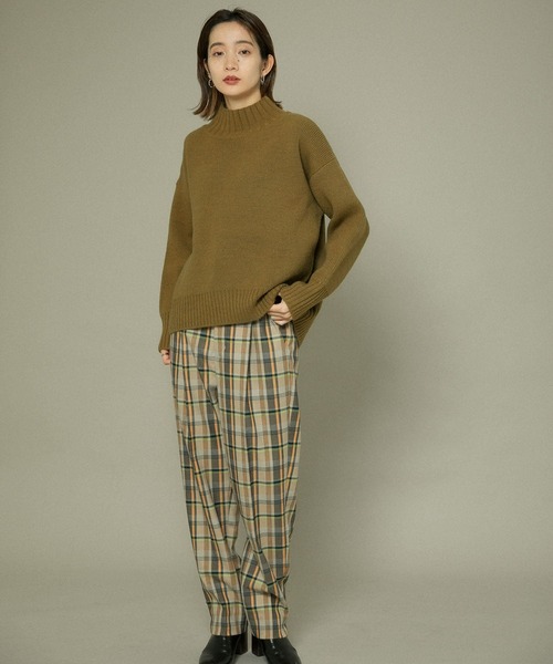 KBF（ケイビーエフ）の「【WEB/一部店舗限定】ウォッシャブルワイドハイネックニット（ニット/セーター・レディース・グレー系その他/ブルー系その他/カーキ/ブラック・ONE）」の14枚目の写真