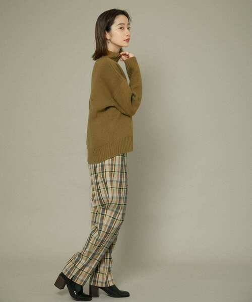 KBF（ケイビーエフ）の「【WEB/一部店舗限定】ウォッシャブルワイドハイネックニット（ニット/セーター・レディース・グレー系その他/ブルー系その他/カーキ/ブラック・ONE）」の15枚目の写真