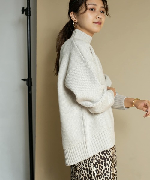 KBF（ケイビーエフ）の「【WEB/一部店舗限定】ウォッシャブルワイドハイネックニット（ニット/セーター・レディース・グレー系その他/ブルー系その他/カーキ/ブラック・ONE）」の22枚目の写真