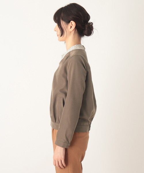 DRESKIP(ドレスキップ)の「◆Vネックギャザーブルゾン(ブルゾン・レディース・ブラック/サンドベージュ/ブラウン系その他2・02/03/04)」の5枚目の写真