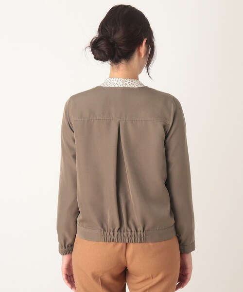 DRESKIP(ドレスキップ)の「◆Vネックギャザーブルゾン(ブルゾン・レディース・ブラック/サンドベージュ/ブラウン系その他2・02/03/04)」の12枚目の写真