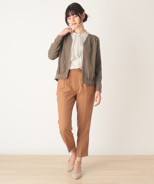 DRESKIP(ドレスキップ)の「◆Vネックギャザーブルゾン(ブルゾン・レディース・ブラック/サンドベージュ/ブラウン系その他2・02/03/04)」の8枚目の写真