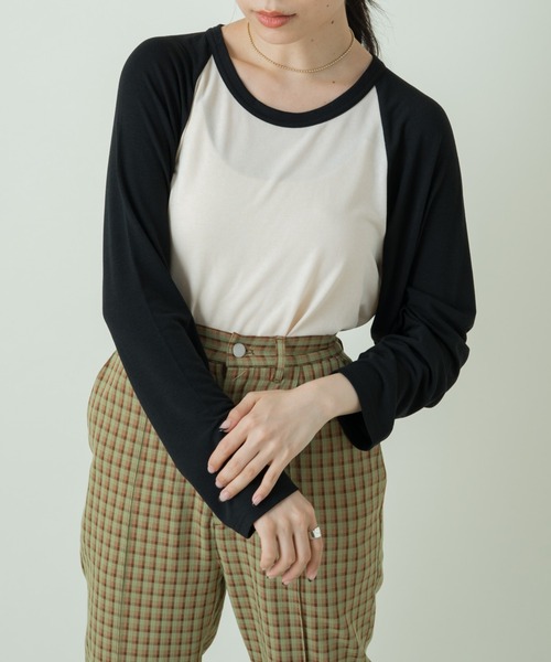 Kastane（カスタネ）の「ラグランルーズTee（Tシャツ/カットソー・レディース・ブルー/ベージュ/パープル/ブラック・FREE）」の2枚目の写真