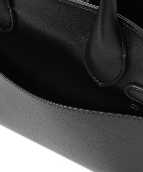 GLOBAL WORK（グローバルワーク）の「2WAYベルトショルダー/237214（ショルダーバッグ・レディース・ブラック/オフホワイト/カーキ・FREE）」の10枚目の写真