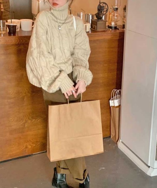 MANGROVE（マングローブ）の「タートルネックケーブルニット（ニット/セーター・レディース・グリーン/アイボリー・FREE）」の5枚目の写真