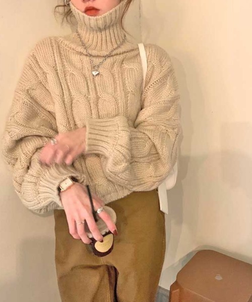 MANGROVE（マングローブ）の「タートルネックケーブルニット（ニット/セーター・レディース・グリーン/アイボリー・FREE）」の11枚目の写真
