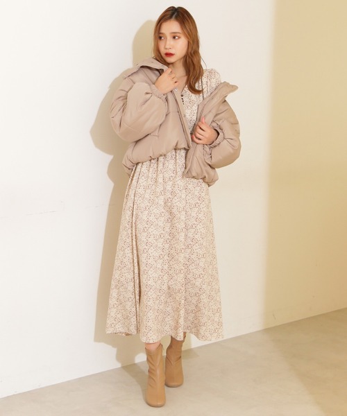 FREE'S MART（フリーズマート）の「【Sシリーズ対応】中綿ボリュームスリーブショートブルゾン（ブルゾン・レディース・ブラック/ベージュ/ホワイト・MEDIUM/SMALL）」の21枚目の写真