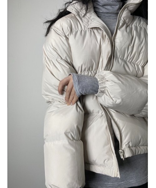 Chikashitsu +(チカシツプラス)の「【Chikashitsu +/チカシツプラス】cropped padding jacket/クロップド パディングジャケット ダウン(その他アウター・メンズ・ブラック/アイボリー・ONE SIZE)」の11枚目の写真
