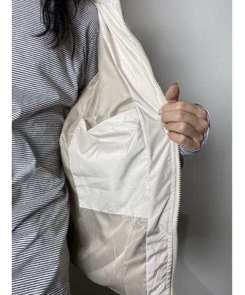 Chikashitsu +(チカシツプラス)の「【Chikashitsu +/チカシツプラス】cropped padding jacket/クロップド パディングジャケット ダウン(その他アウター・メンズ・ブラック/アイボリー・ONE SIZE)」の9枚目の写真