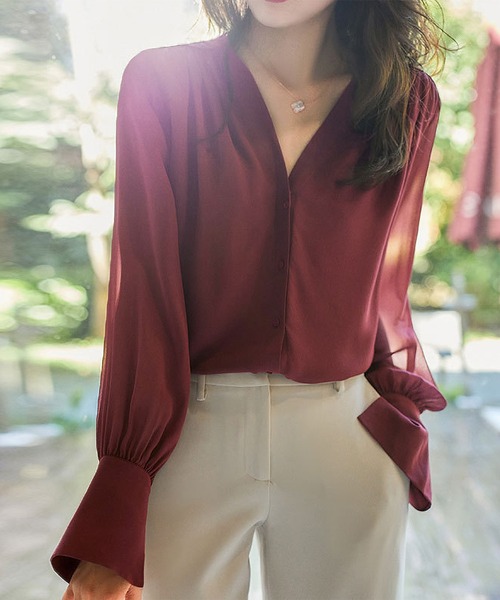 LOPASS（ロパス）の「Vネックルーズシャツブラウス（シャツ/ブラウス・レディース・グリーン/ワイン・LARGE/MEDIUM）」の6枚目の写真