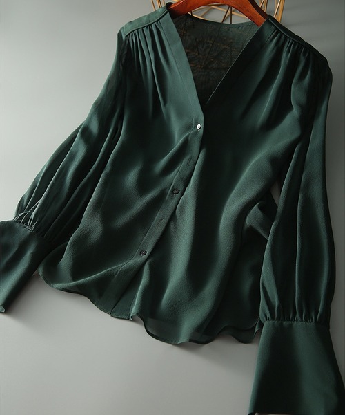 LOPASS（ロパス）の「Vネックルーズシャツブラウス（シャツ/ブラウス・レディース・グリーン/ワイン・LARGE/MEDIUM）」の11枚目の写真