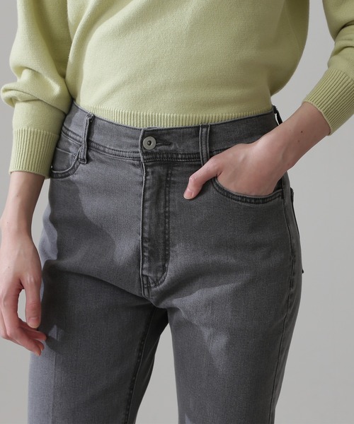 N.（N. Natural Beauty Basic）（エヌエヌナチュラルビューティーベーシック）の「センタープレスフレアパンツ（デニムパンツ・レディース・グレー/ブルー・MEDIUM/SMALL）」の11枚目の写真