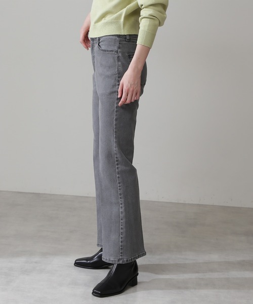 N.（N. Natural Beauty Basic）（エヌエヌナチュラルビューティーベーシック）の「センタープレスフレアパンツ（デニムパンツ・レディース・グレー/ブルー・MEDIUM/SMALL）」の9枚目の写真