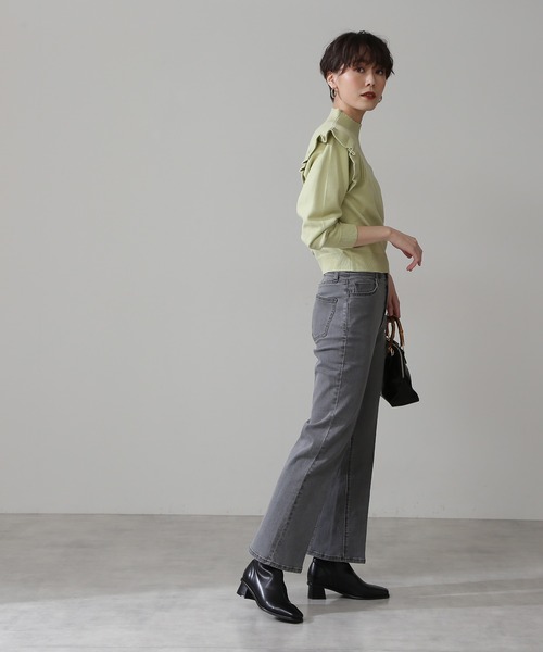 N.（N. Natural Beauty Basic）（エヌエヌナチュラルビューティーベーシック）の「センタープレスフレアパンツ（デニムパンツ・レディース・グレー/ブルー・MEDIUM/SMALL）」の5枚目の写真