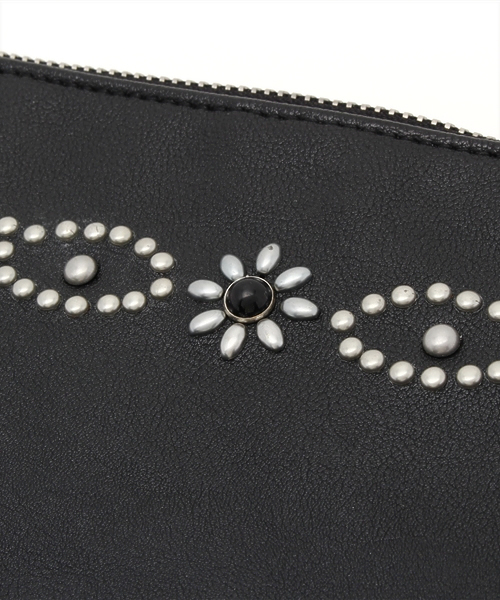 WEGO（ウィゴー）の「WEGO/フラワースタッズクラッチバッグ（クラッチバッグ・メンズ・ブラック・FREE）」の3枚目の写真