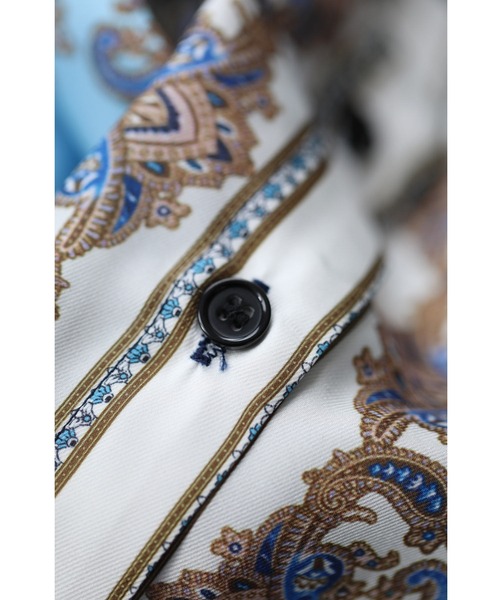 cawaii（カワイイ）の「（リボン付き）ゴージャスなスカーフ柄の艶ブラウストップス（シャツ/ブラウス・レディース・ライトブルー・FREE）」の4枚目の写真