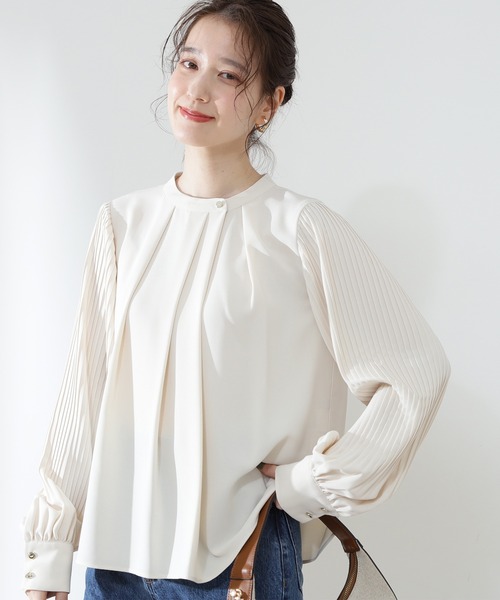 N.（N. Natural Beauty Basic）（エヌエヌナチュラルビューティーベーシック）の「【WEB限定】【追加生産】◆ゴールドボタンプリーツブラウス（シャツ/ブラウス・レディース・ライトブルー/オフホワイト/ライトグリーン・MEDIUM）」の2枚目の写真