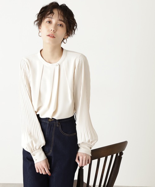 N.（N. Natural Beauty Basic）（エヌエヌナチュラルビューティーベーシック）の「【WEB限定】【追加生産】◆ゴールドボタンプリーツブラウス（シャツ/ブラウス・レディース・ライトブルー/オフホワイト/ライトグリーン・MEDIUM）」の8枚目の写真