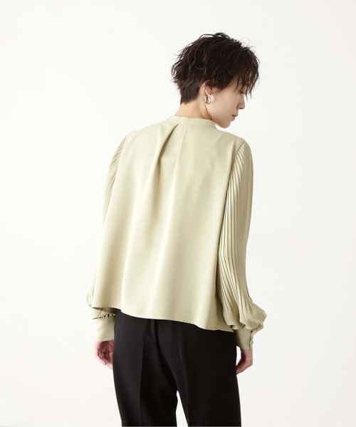 N.（N. Natural Beauty Basic）（エヌエヌナチュラルビューティーベーシック）の「【WEB限定】【追加生産】◆ゴールドボタンプリーツブラウス（シャツ/ブラウス・レディース・ライトブルー/オフホワイト/ライトグリーン・MEDIUM）」の14枚目の写真