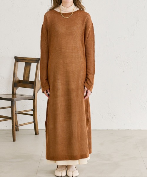 Ambre Neige(アンブルネージュ)の「メッシュニットロングワンピース/【WEB/EC限定商品】(ワンピース・レディース・ベージュ/アイボリー/キャメル・FREE)」の4枚目の写真