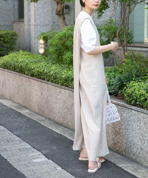 KBF(ケイビーエフ)の「バッククロスIラインジャンパースカート(ワンピース・レディース・ブラック/ベージュ/ブラウン・ONE)」の4枚目の写真