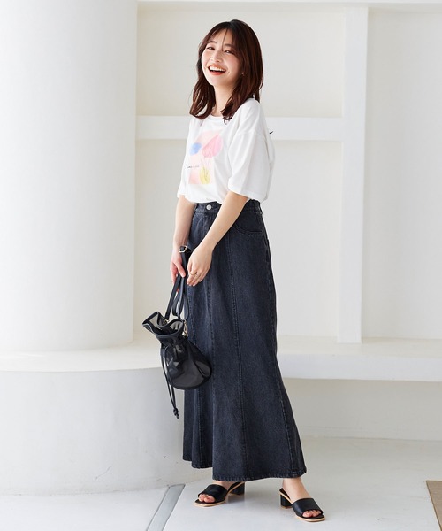 KOBE LETTUCE（コウベレタス）の「フラワープリントTシャツ[C6074]（Tシャツ/カットソー・レディース・オフホワイト/ブラック・FREE）」の6枚目の写真