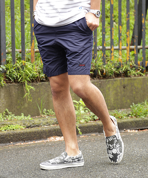 Gramicci(グラミチ)の「イージーショーツ (GRAMICCI)(その他パンツ・メンズ・ブラック/ネイビー・SMALL/MEDIUM/LARGE)」の2枚目の写真